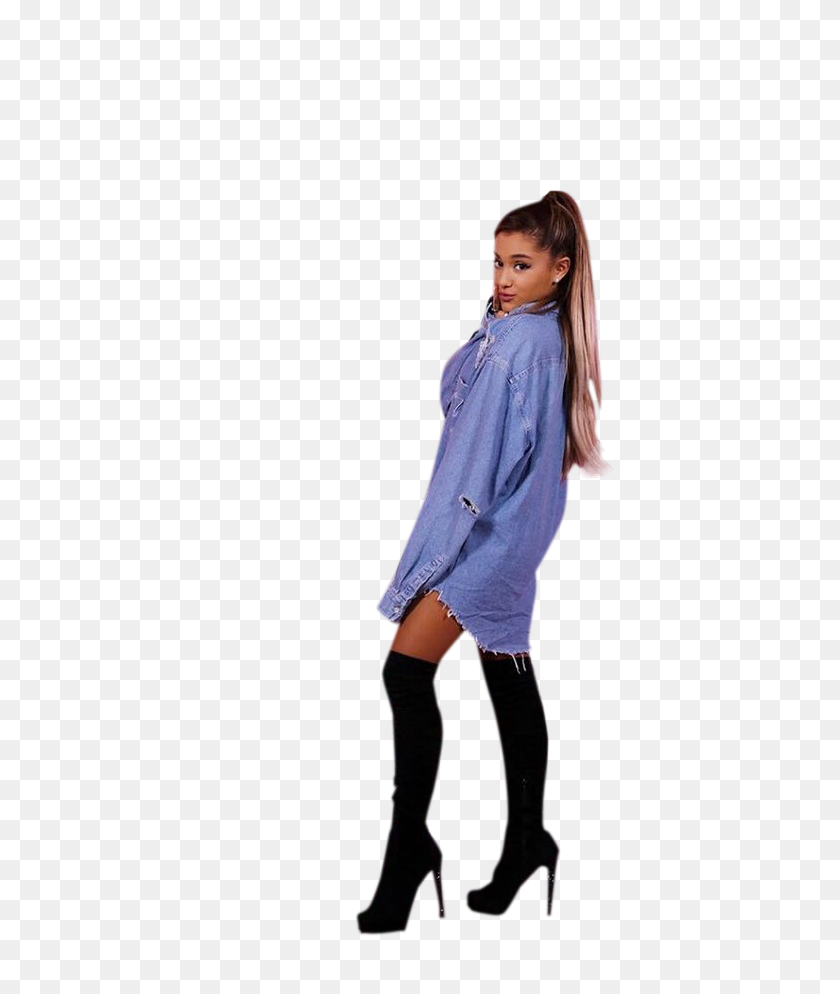 618x934 Ariana Grande En Jersey Azul Y Medias Negras Imagen Png - Ariana Grande Png