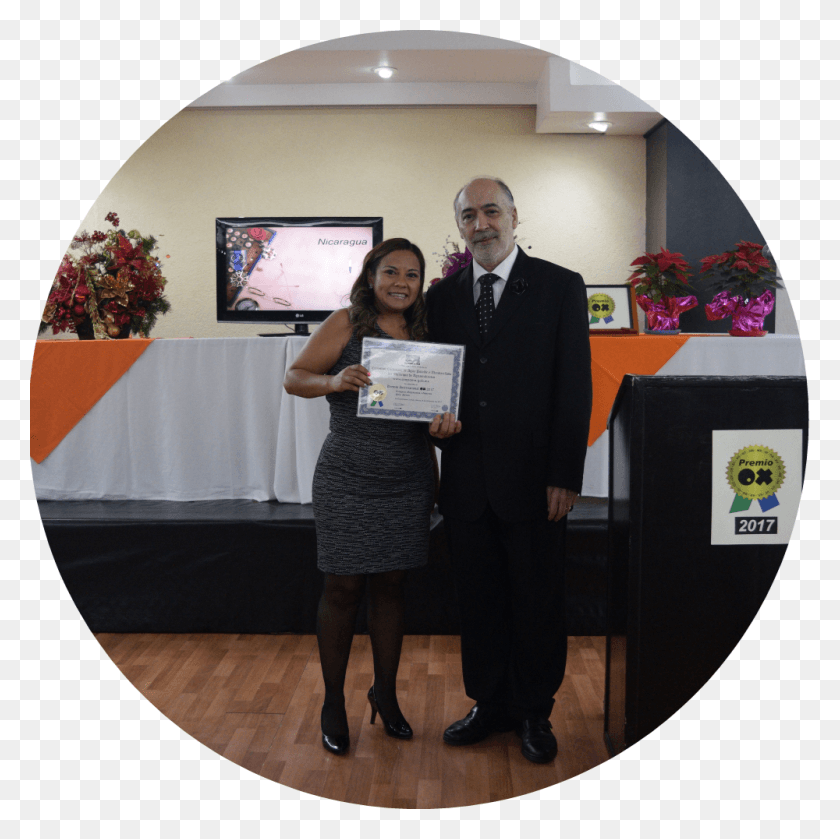 1000x1000 Aguascalientes Agua Award Ceremony, Person, Clothing, Monitor HD PNG Download