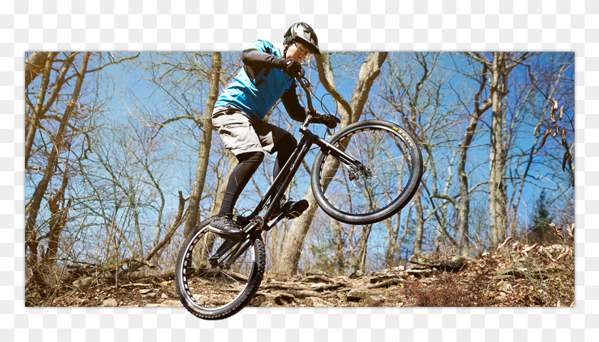 1075x578 Descargar Png Akira Volando En El Aire En Bicicleta Descenso Bicicleta De Montaña, Bicicleta, Vehículo, Transporte Hd Png