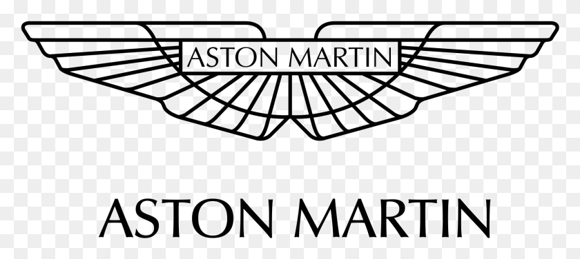 1774x719 Descargar Png Logotipo De Aston Martin Logotipo De Coche Aston Martin, Tela De Araña, Reloj De Sol, Texto Hd Png