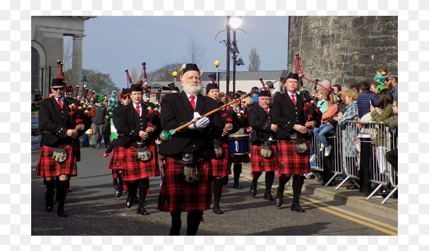 719x432 Athlone Pipe Band Uilleann Pipes, Clothing, Person, Skirt HD PNG Download