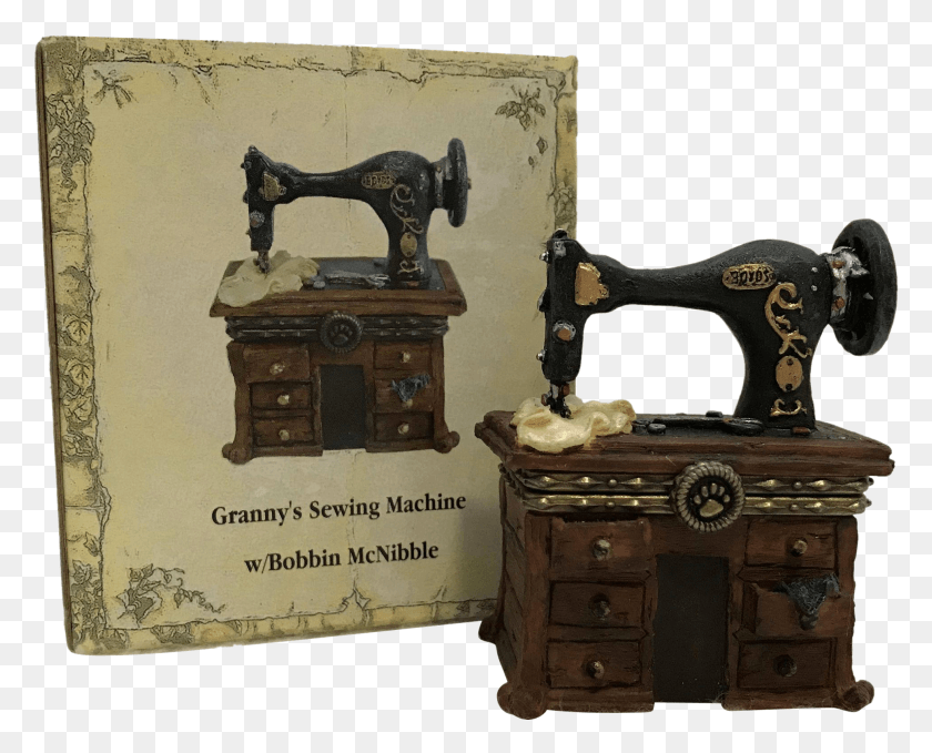 1933x1536 Boyds Granny Sw Bobbin Mcnibble Treasure Antique, Machine, Máquina De Coser, Coser Hd Png