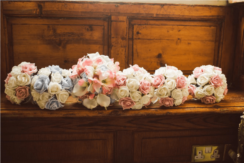 1049x701 Brides Flowers With Bridesmaids Posies Bride, Rose, Flower, Flower Arrangement, Flower Bouquet Transparent PNG
