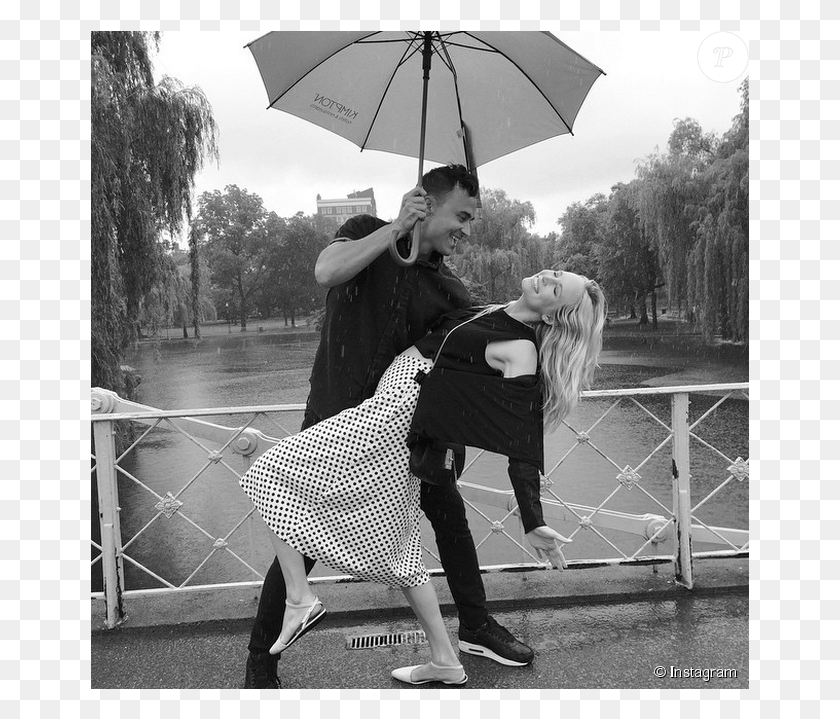 659x659 Candice Accola Et Joe King Du Groupe The Fray Ralisant Candice Accola Et Joe King Instagram, Person, Shoe, Clothing HD PNG Download