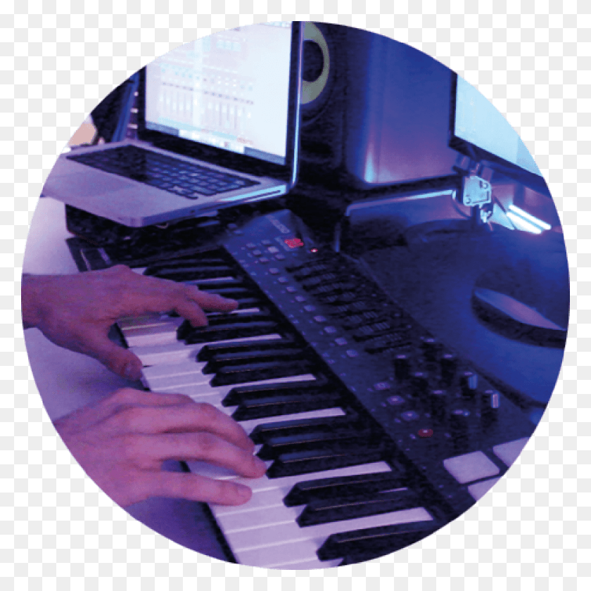 929x929 Descargar Png Clases De Piano En Madrid Dando Clases De Piano, Leisure Activities, Instrumento Musical, Laptop Hd Png