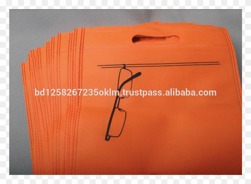 1001x714 Die Cut Bags And T Shirt Bag Non Woveneco Friendly Garment Bag, File Binder, File Folder, File HD PNG Download