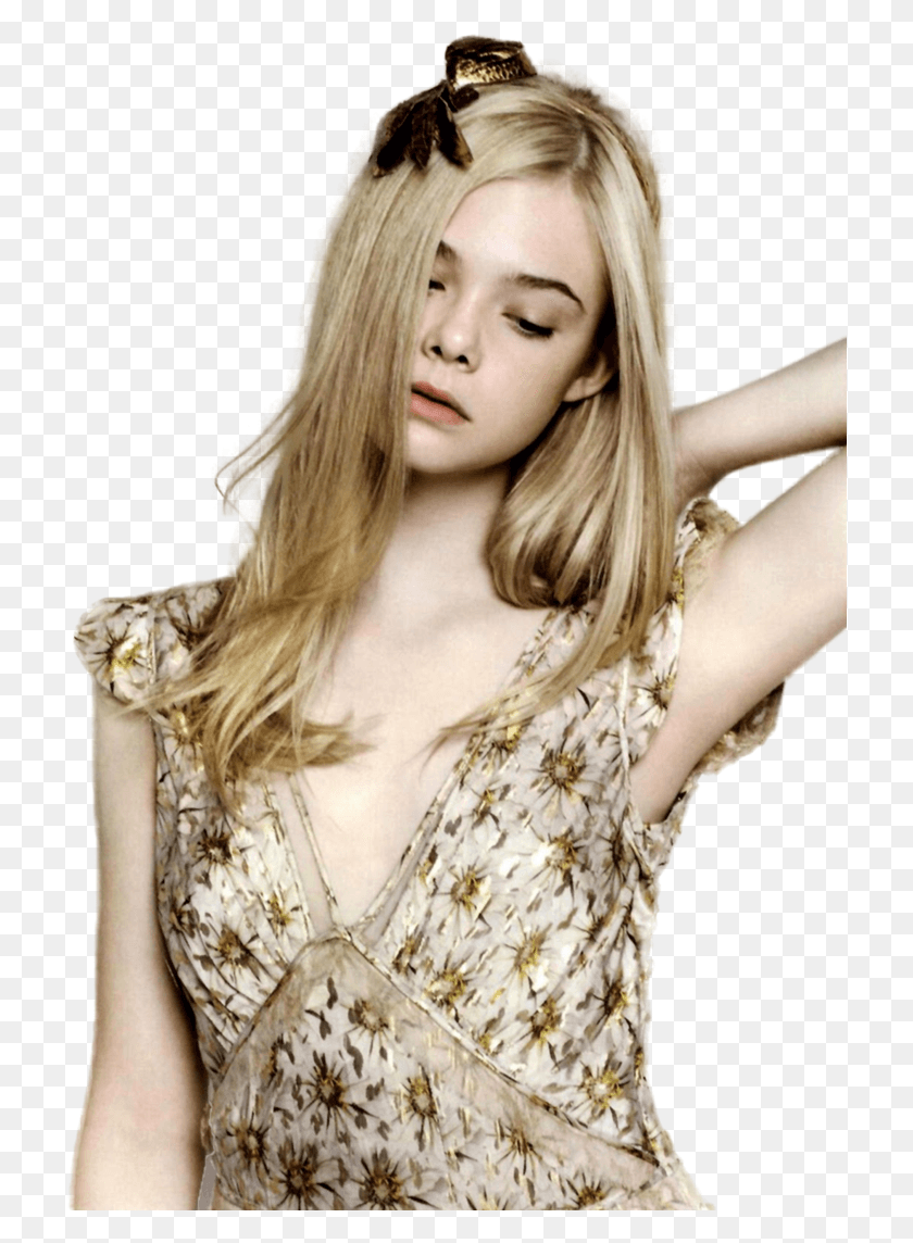 718x1084 Elle Fanning Png / Persona Png