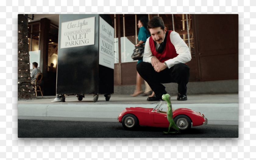 989x592 Geico Gecko Journey Tree Austin Healey, Person, Human, Tire HD PNG Download