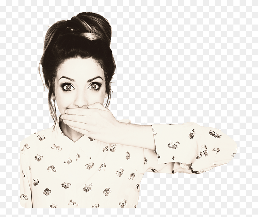 714x648 Girl Online Zoe Sugg Girl Online Online Art Womens Georgia Noble, Sleeve, Clothing, Apparel HD PNG Download