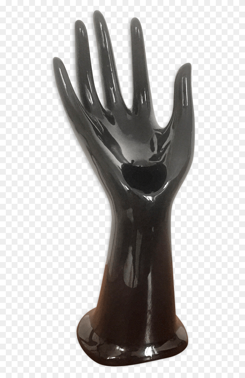 508x1238 Descargar Png Mano Cerámica Anillo Negro Usar Joyería Vintage Tapetes Tenedor, Vidrio, Luz Hd Png