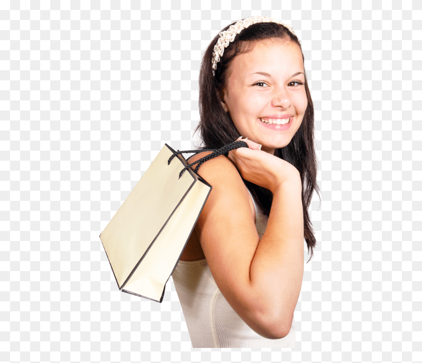 448x663 Descargar Png Mujer Feliz Sonriente Sosteniendo Bolsa De Compras Mujer Con Bolsas De Compras, Persona, Cara Hd Png
