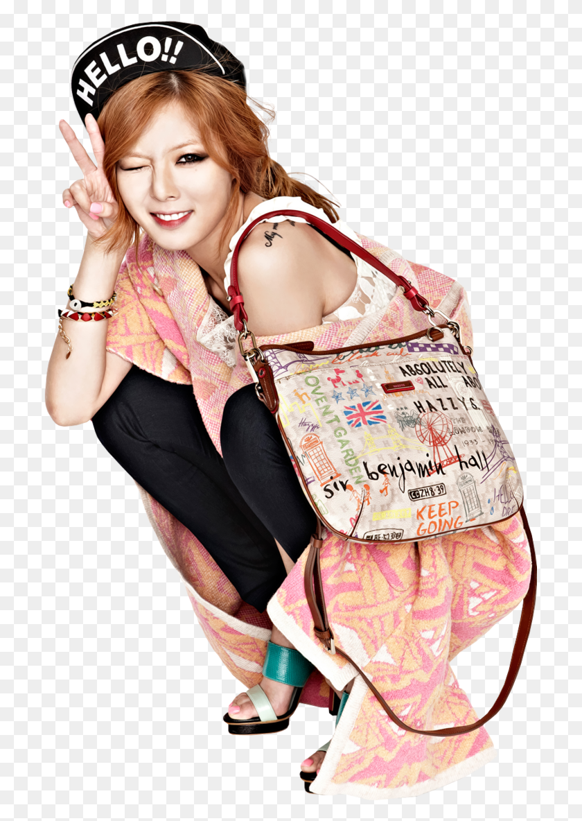 711x1124 Hyuna Solo Hit Song Mv, Person, Human, Handbag HD PNG Download