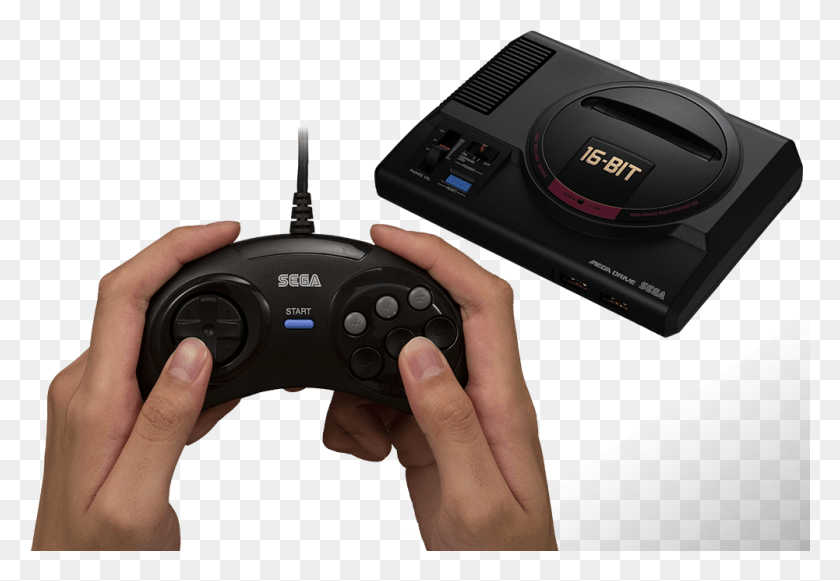 1001x669 I Wish Sega Incluyó Las Mini Consolas Con Los 6 Botones Sega Mega Drive Mini Japan, Persona, Humano, Cámara Hd Png Descargar