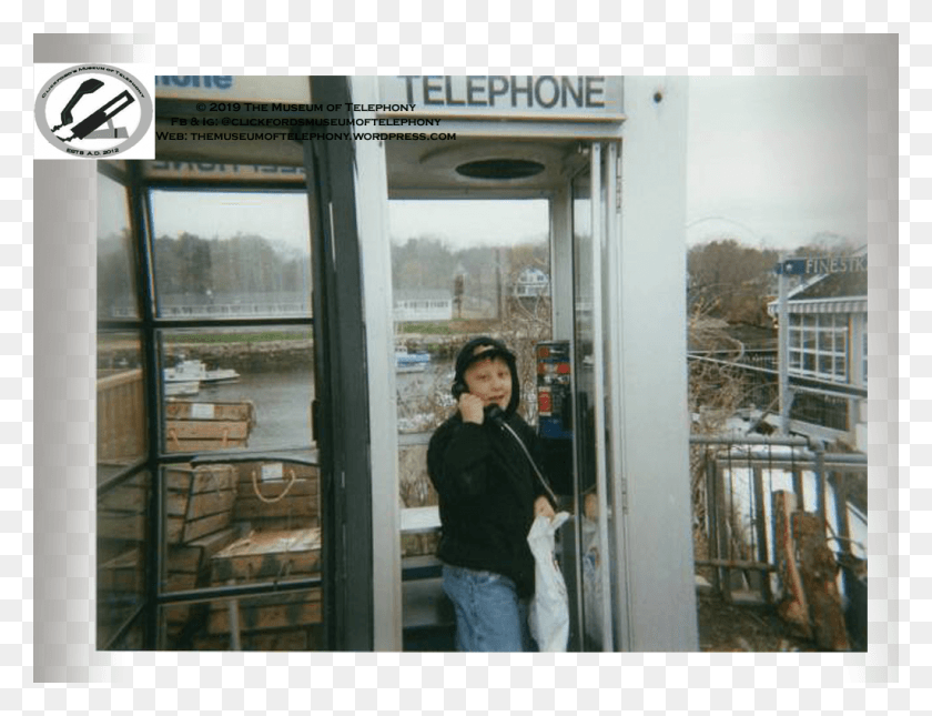 1024x768 Леголенд Калифорния 2001 При Поддержке Pacific Bell Door, Человек, Человек, Телефонная Будка Hd Png Скачать