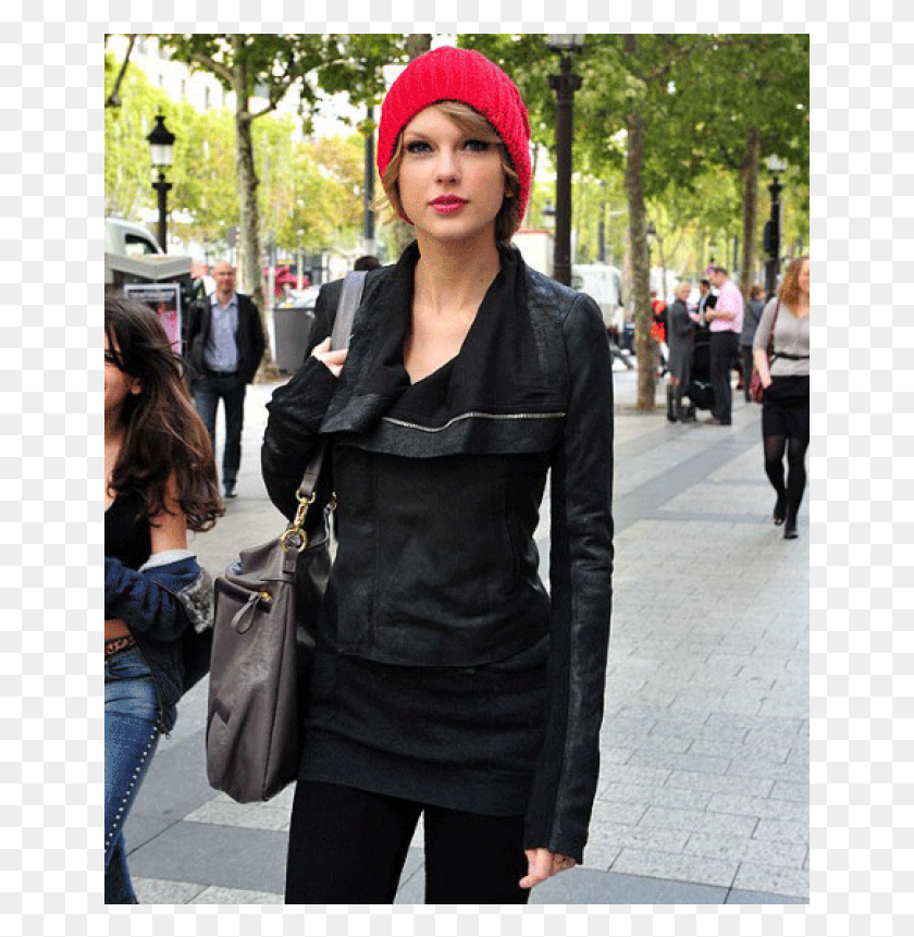 Красная шапка и черная куртка