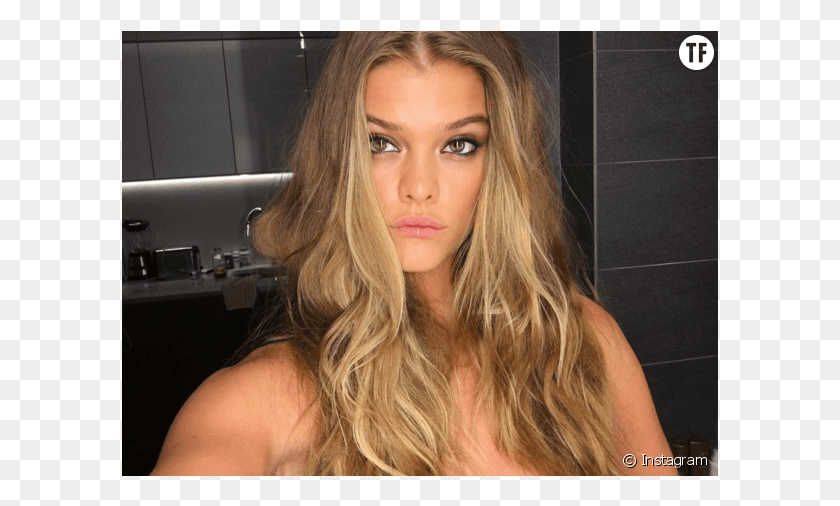 597x446 Nina Agdal Canon Sur Instagram Blond, Face, Person, Human Hd Png