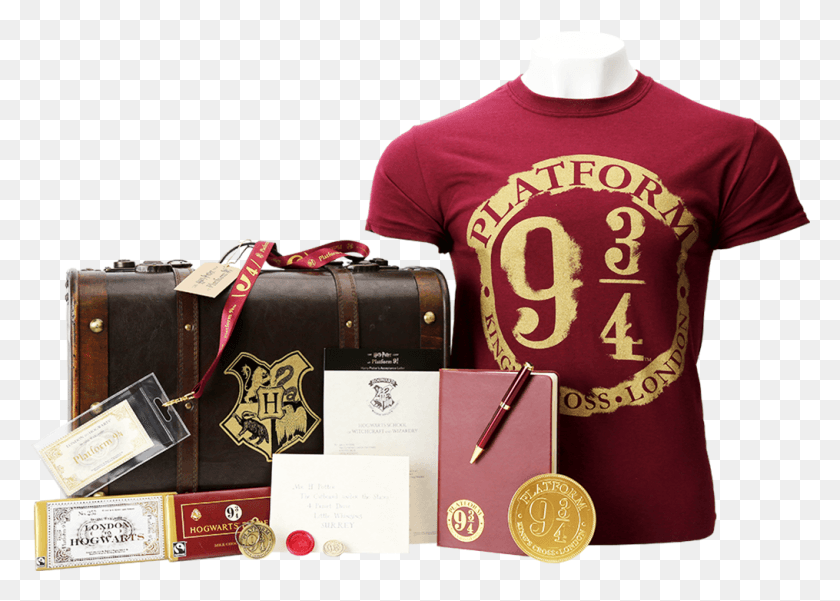 1015x704 Platform 9 34 Hogwarts Gift Trunk Harry Potter Gift Trunk, Person, Human, Text HD PNG Download