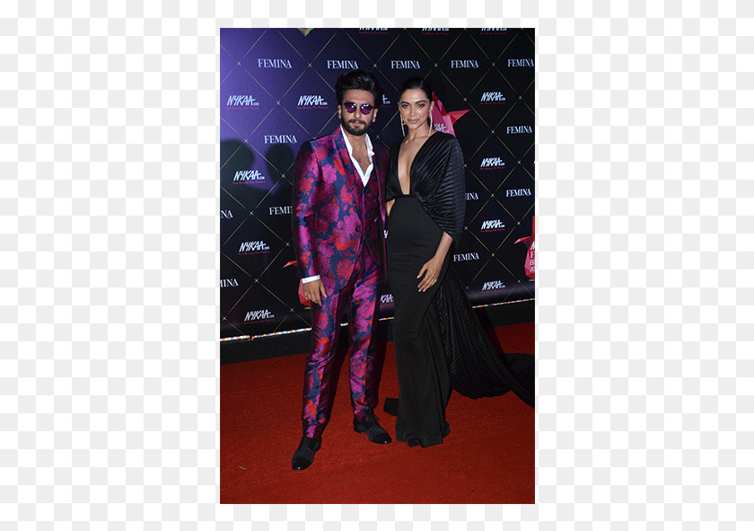 352x531 Ranveer Singh With Deepika Padukone Nykaa, Person, Human, Fashion HD PNG Download