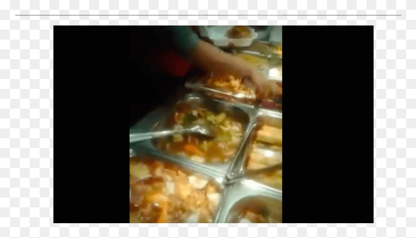 1263x684 Descargar Png Se Hace Viral El Video De Lady Cucaracha Plato, Comida, Comida, Restaurante Hd Png
