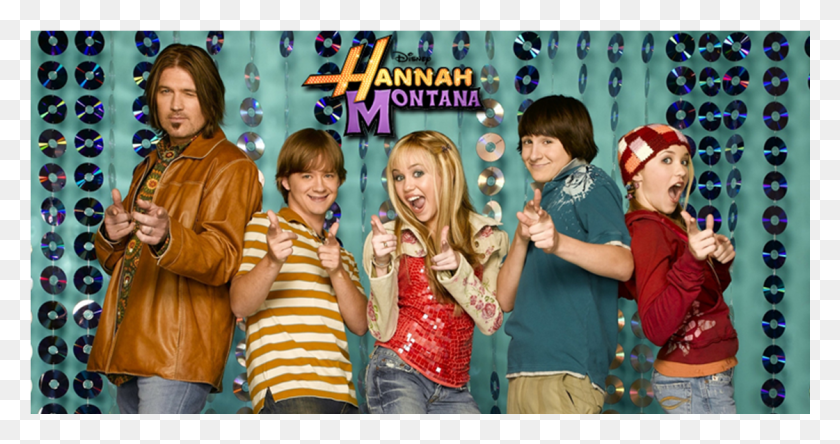1121x553 Descargar Png Ya Han Pasado 10 Desde Que Se Produjo Una De Las Hannah Montana Cast 2006, Person, Human, Photo Booth Hd Png