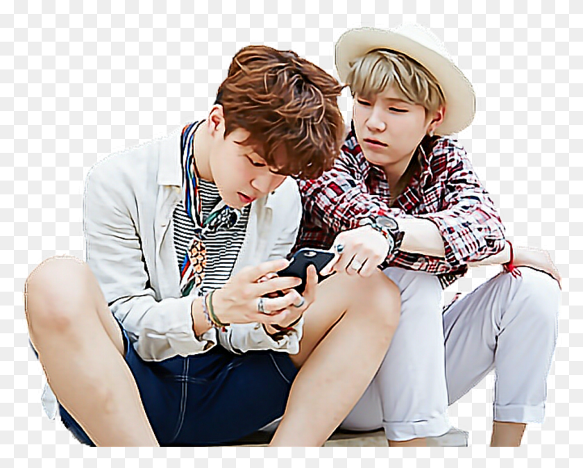 1024x807 Yoonmin Summer Package In Dubai, Person, Human, Mobile Phone HD PNG Download